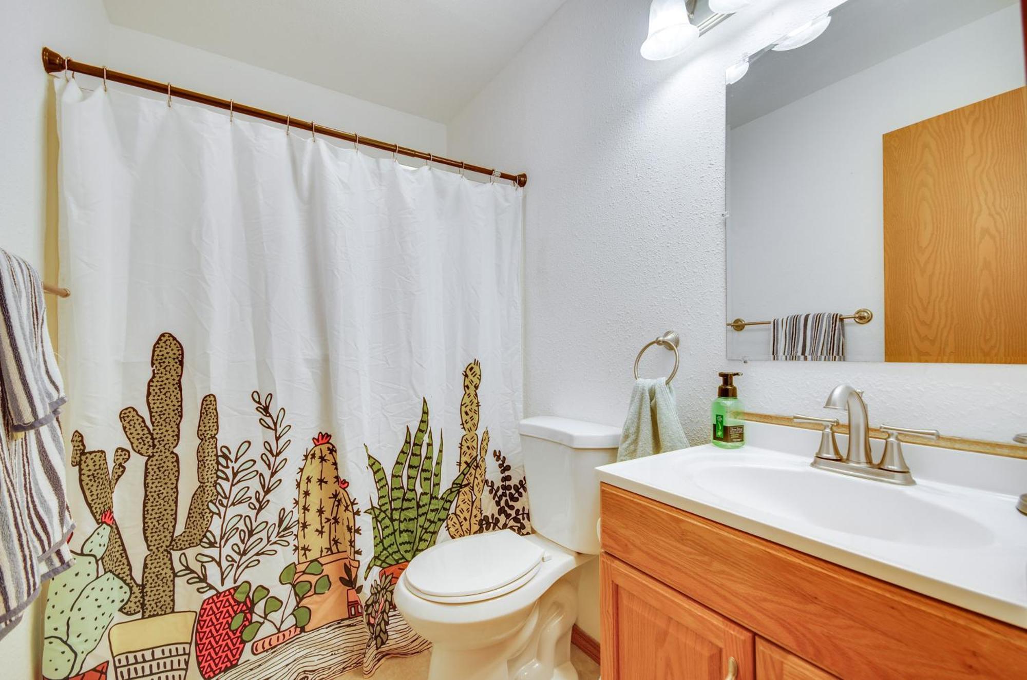 Cozy Lake Ozark Condo Rental With Grill, Pool Access Kültér fotó